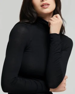 Maglia collo alto in modal cashmere