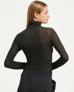 Maglia collo alto in modal cashmere con lamé