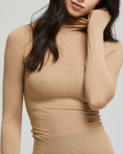 Maglia collo alto in modal cashmere