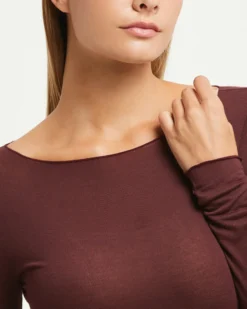 Maglia con scollo a barchetta in modal cashmere
