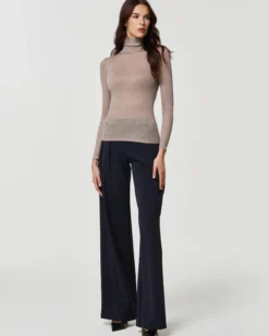 Maglia rib manica lunga collo alto in modal cashmere a costine