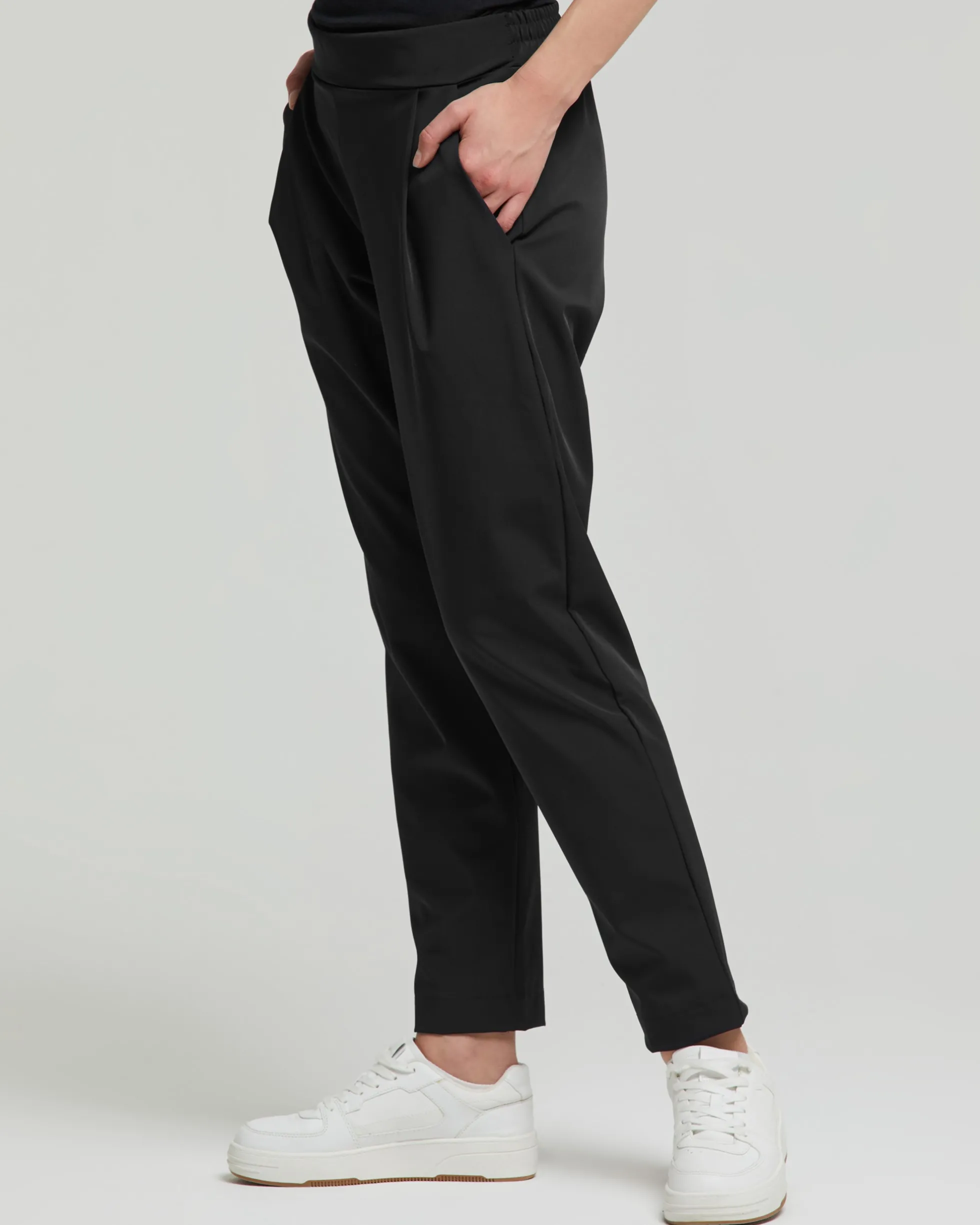 Pantalone donna new Sara modello classico
