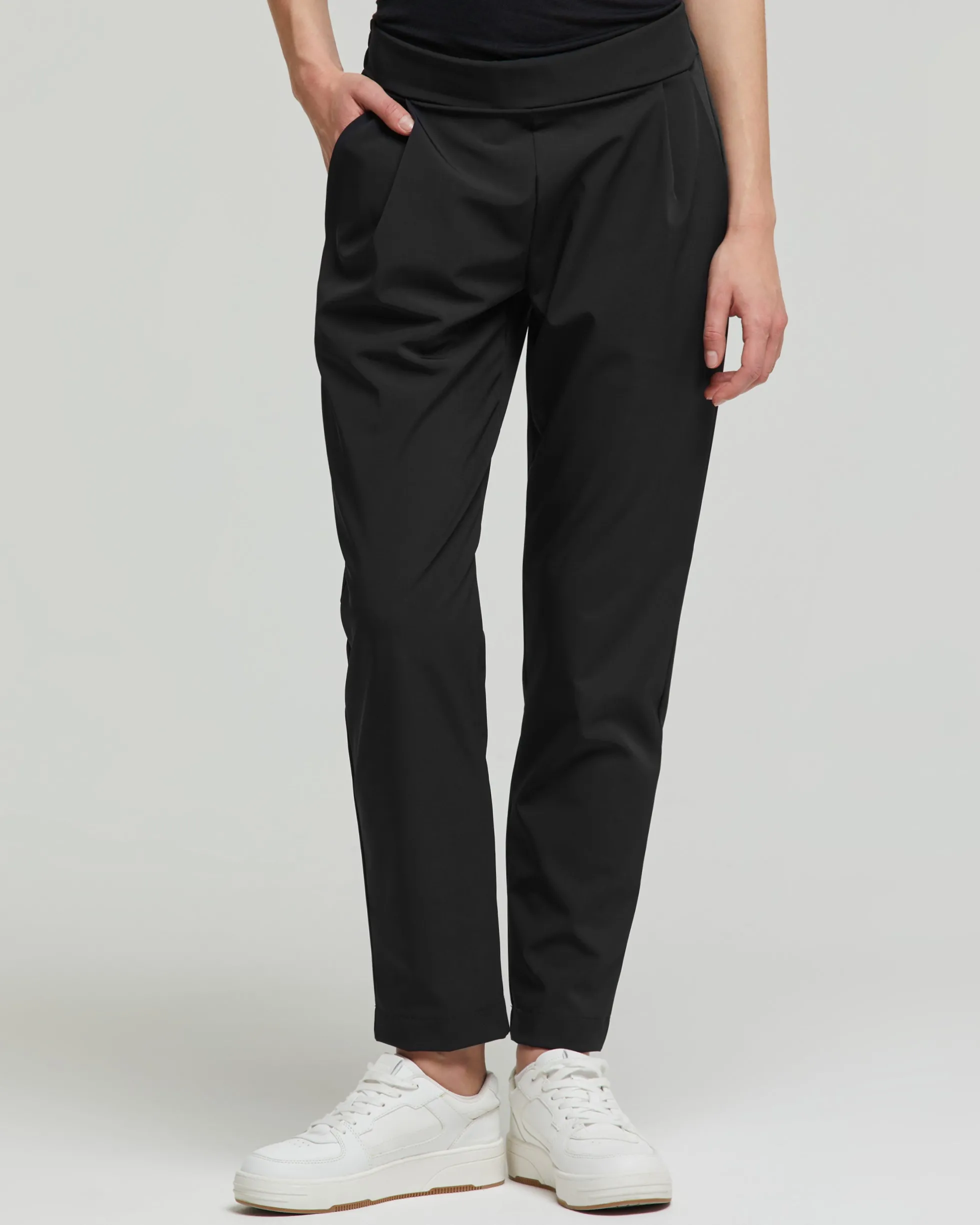 Pantalone donna new Sara modello classico
