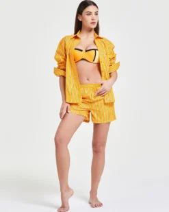 Pompea x Silvian Heach shorts con fantasia rigata
