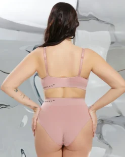 SLIP AJOUR